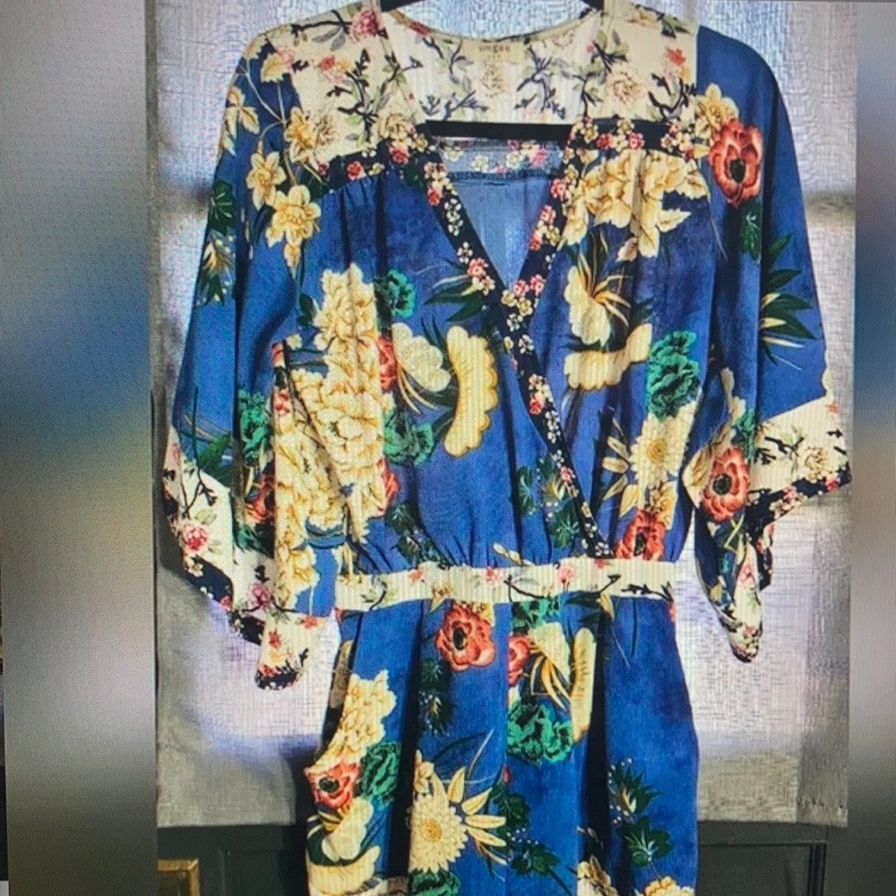 Floral bell sleeve romper